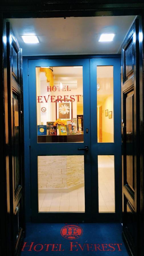 Hotel Everest Rom Eksteriør billede